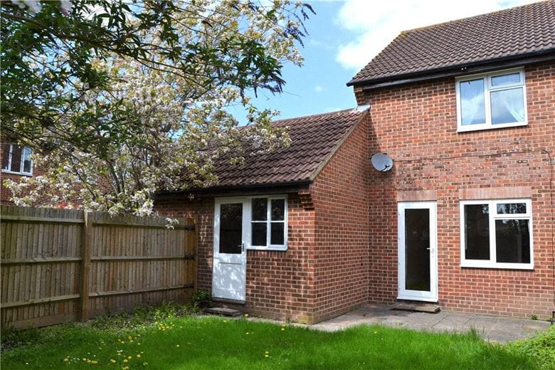 2 bedroom house, Wilfred Way, Thatcham RG19 - Available