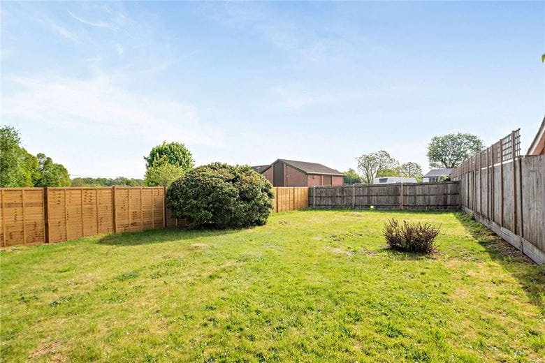 3 bedroom house, Gore End Road, Ball Hill RG20 - Available