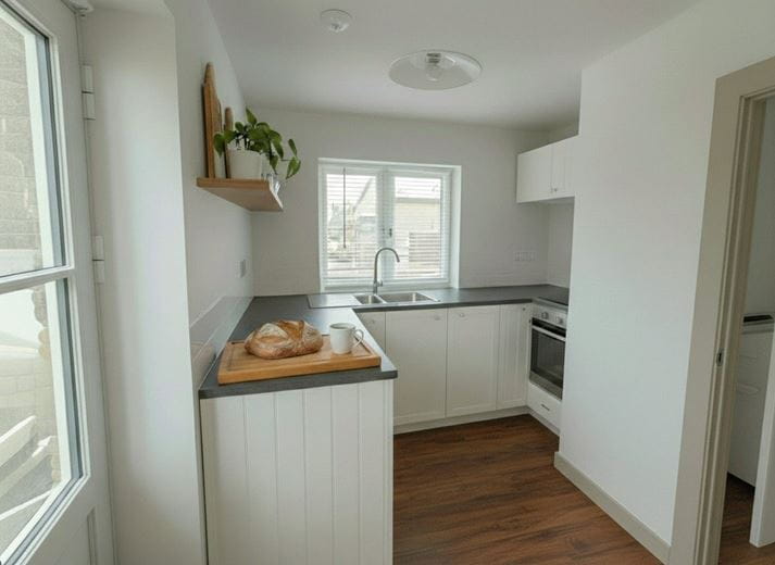 3 bedroom cottage, Enborne Street, Enborne RG14 - Sold STC