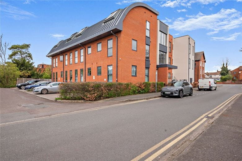 2 bedroom flat, St Marys Road, Newbury RG14 - Available
