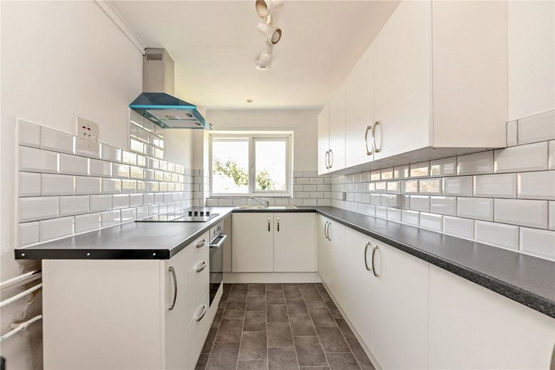 2 bedroom maisonette, Speen, Newbury RG14 - Available