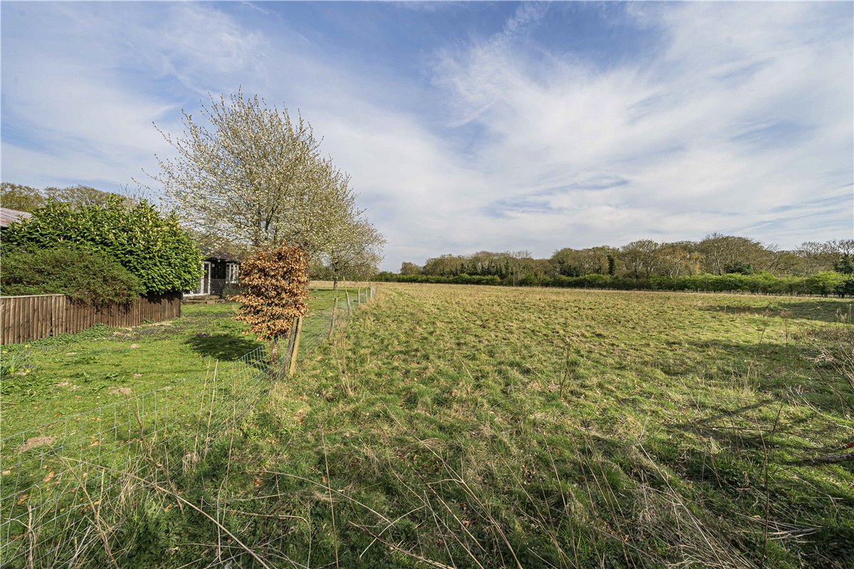 5 bedroom house, Oakley Wood, Benson OX10 - Available