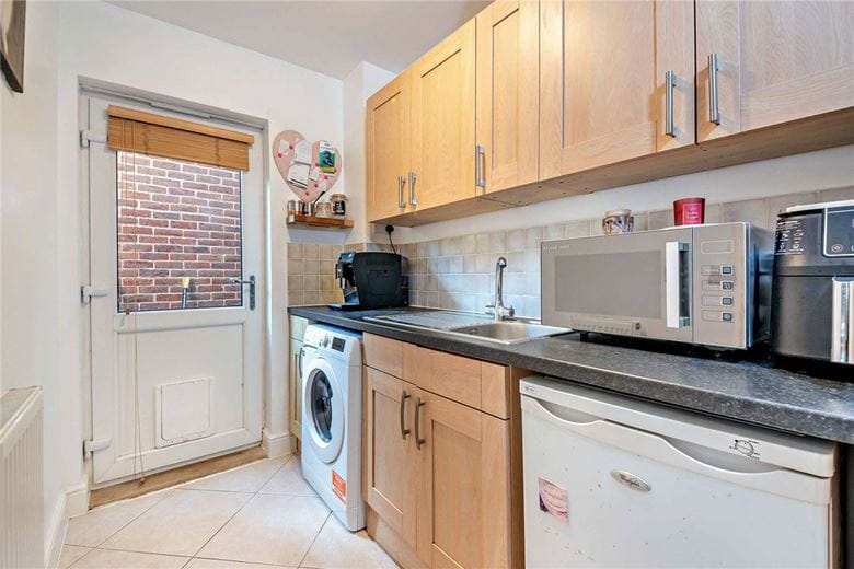 4 bedroom house, Hermitage Green, Hermitage RG18 - Available