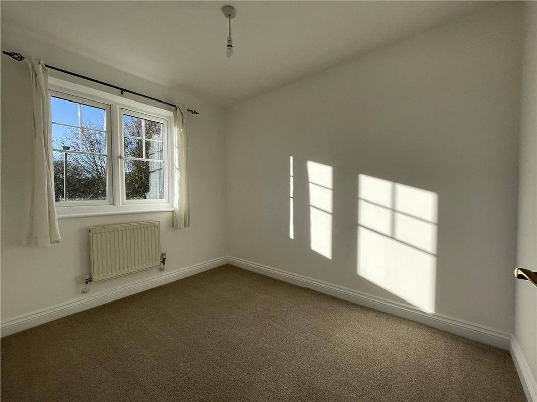 2 bedroom house, Newbury, Berkshire RG14 - Available