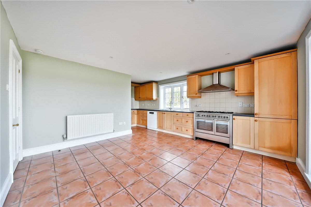4 bedroom house, The Slade, Bucklebury RG7 - Under Offer