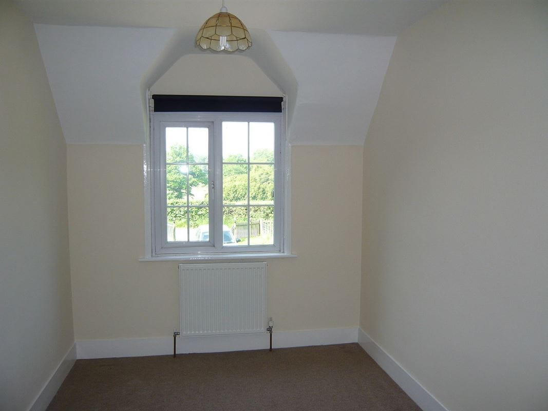 3 bedroom cottage, Marlston Hermitage, Thatcham RG18 - Let Agreed