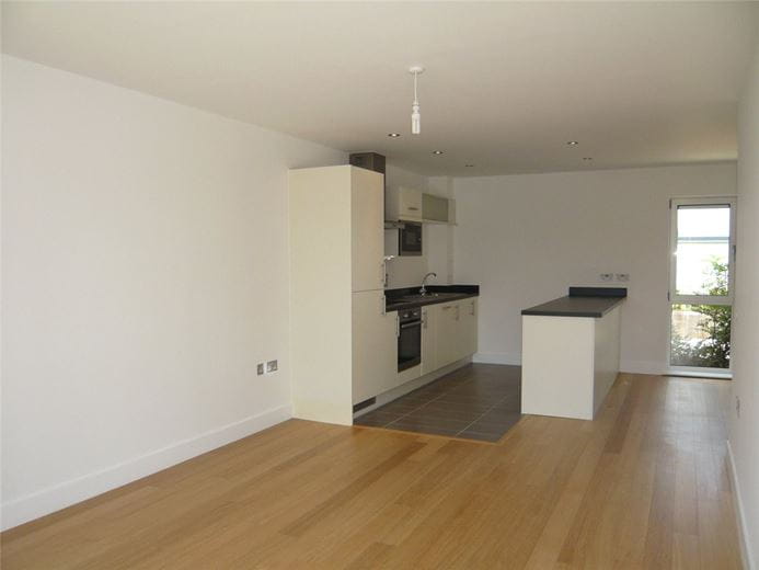 2 bedroom flat, Park Way, Newbury RG14 - Let Agreed