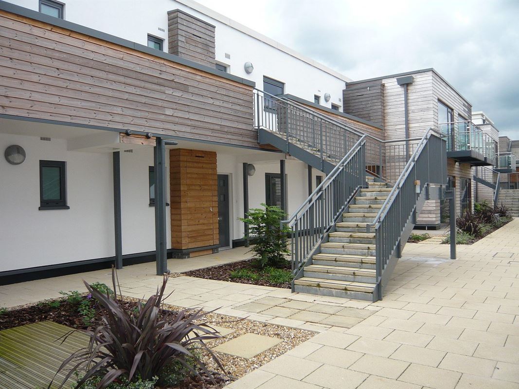 1 bedroom flat, Park Way, Newbury RG14 - Let Agreed