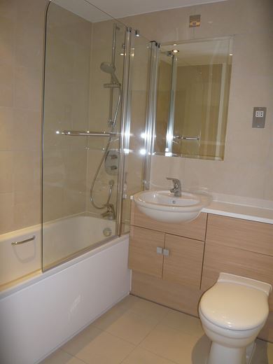 2 bedroom flat, Park Way, Newbury RG14 - Let Agreed