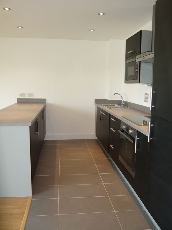2 bedroom flat, Park Way, Newbury RG14 - Let Agreed