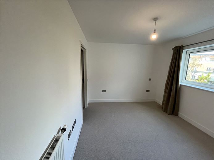 2 bedroom flat, Park Way, Newbury RG14 - Let Agreed