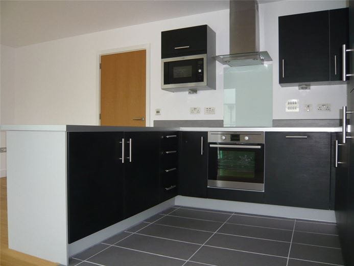 2 bedroom flat, Park Way, Newbury RG14