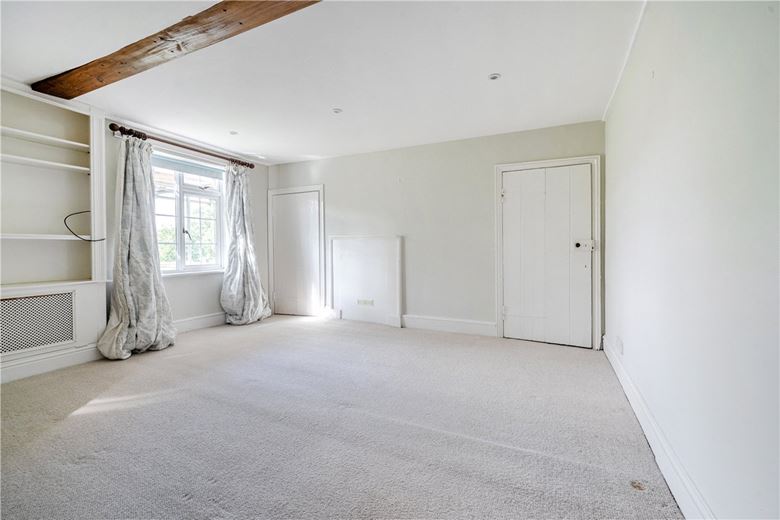 5 bedroom house, Inholmes Common, Woodlands St. Mary RG17 - Let Agreed