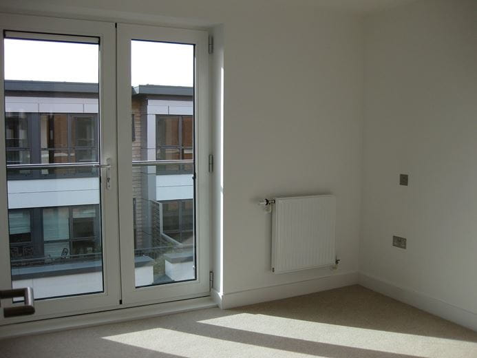 2 bedroom flat, Baily, Park Way RG14