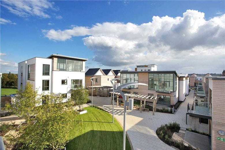 2 bedroom flat, Baily, Park Way RG14