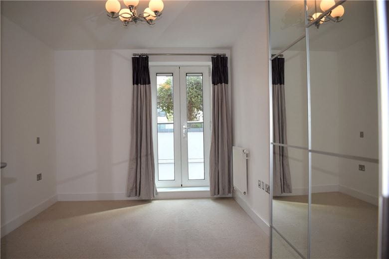 2 bedroom flat, Park Way, Newbury RG14