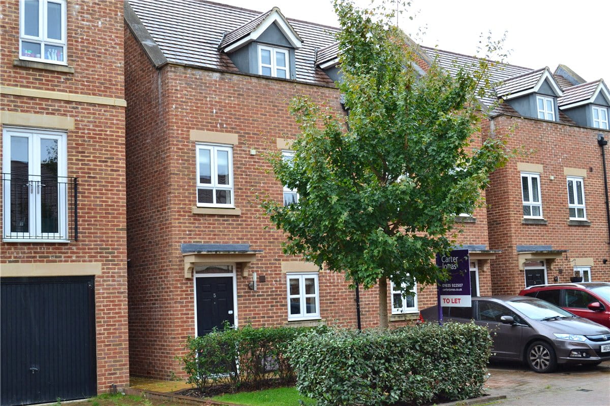 3 bedroom house, Newbury, Berkshire RG14 - Let Agreed