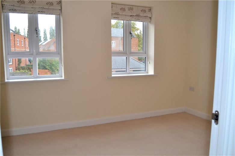 3 bedroom house, Newbury, Berkshire RG14 - Let Agreed
