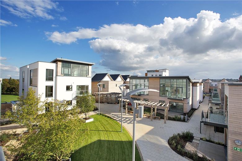 2 bedroom flat, Park Way, Newbury RG14 - Let Agreed