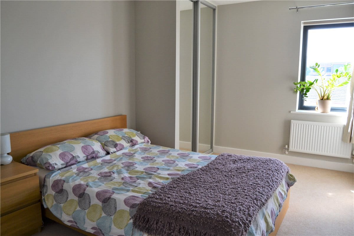 2 bedroom flat, West Street, Newbury RG14