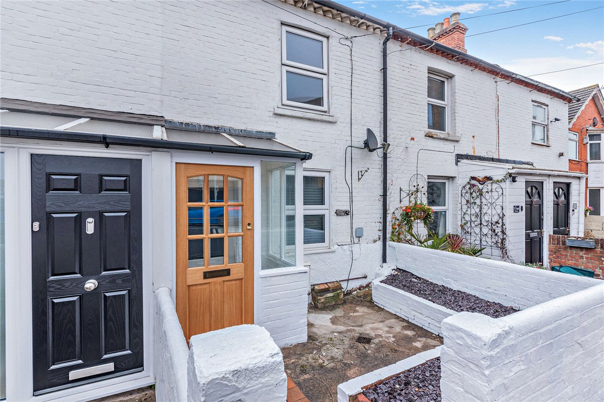 2 bedroom house, Newbury, Berkshire RG14 - Available