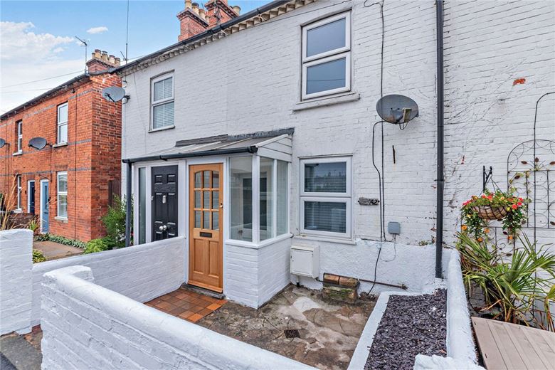 2 bedroom house, Newbury, Berkshire RG14 - Available