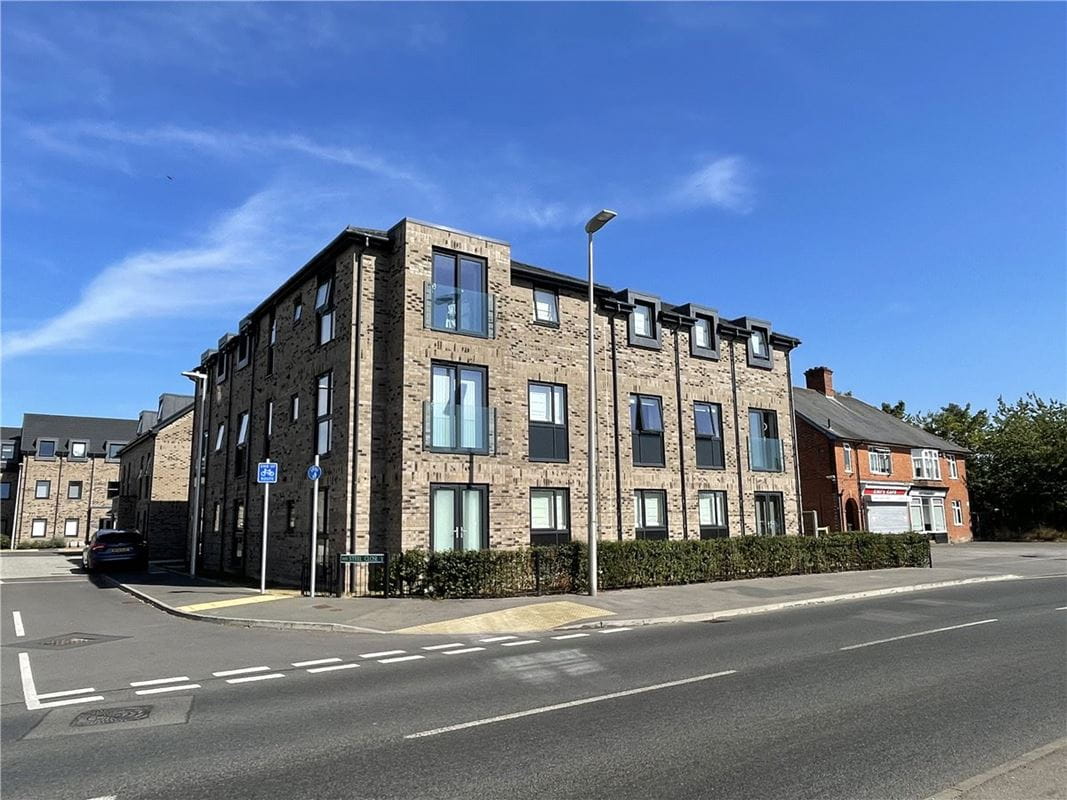 2 bedroom flat, Steel Close, Newtown Road RG14