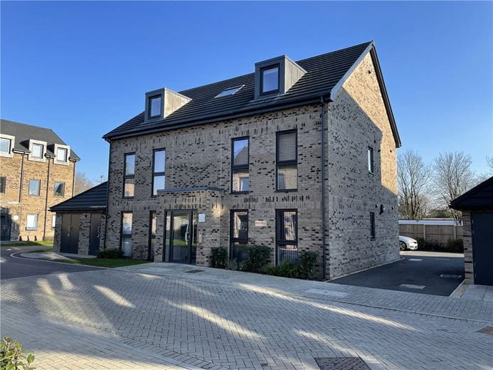1 bedroom flat, Steel Close, Newtown Road RG14 - Let Agreed