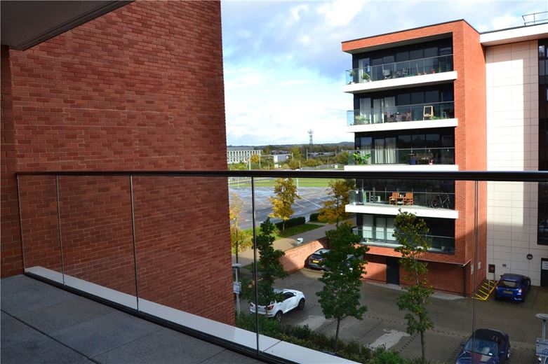 1 bedroom flat, Kingman Way, Newbury RG14