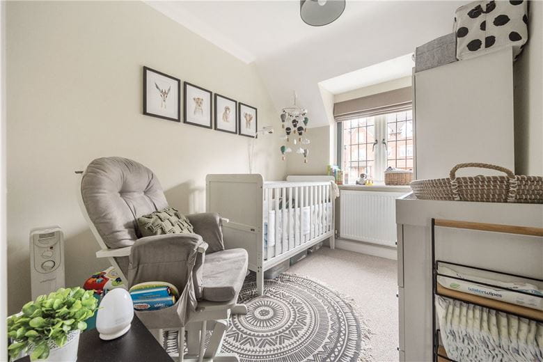 3 bedroom house, Woolhampton, Reading RG7 - Under Offer