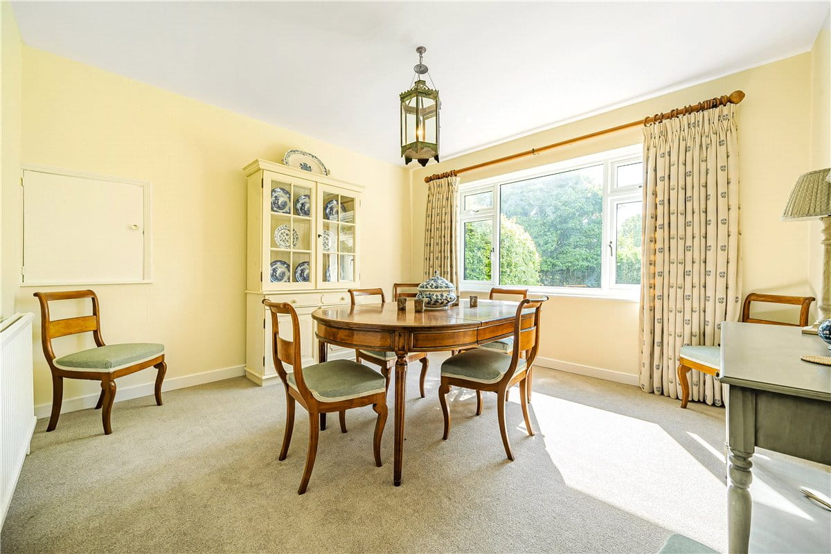 4 bedroom bungalow, Upper Green, Inkpen RG17