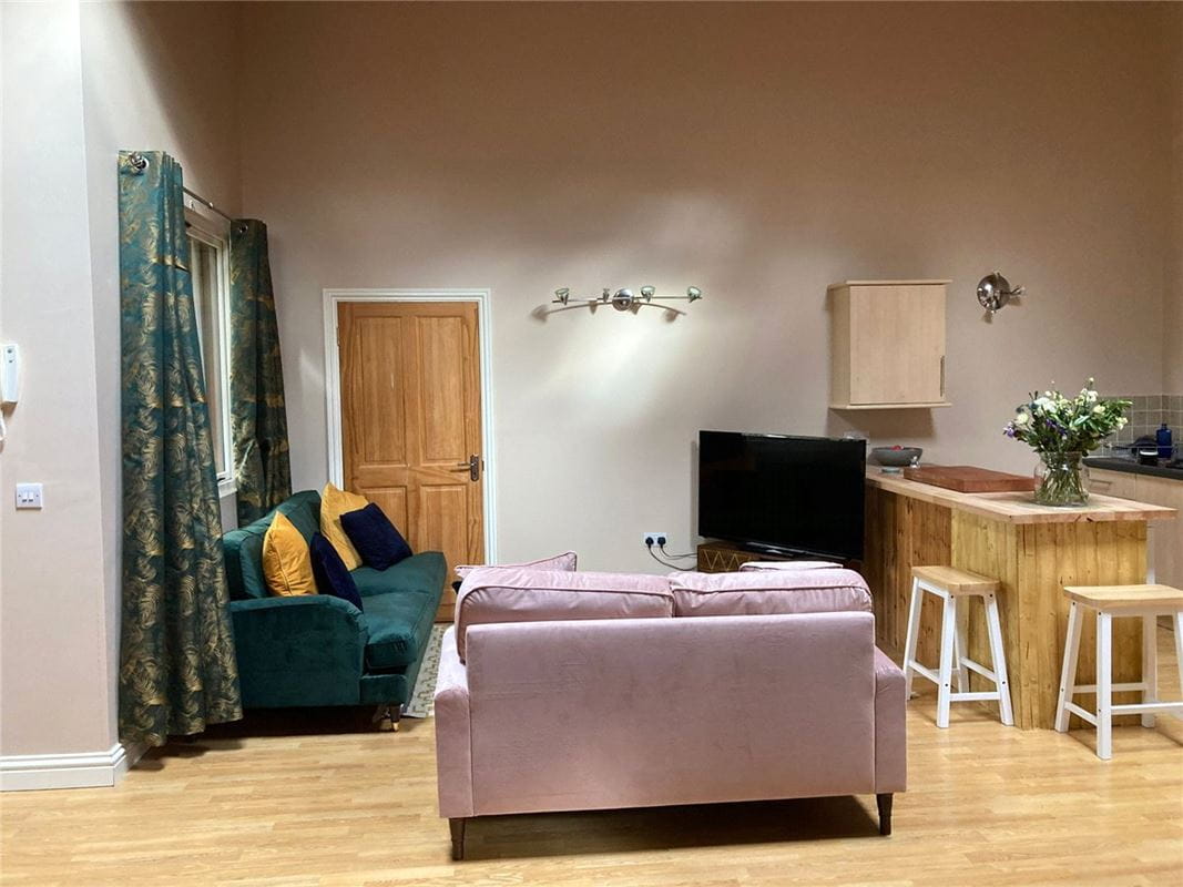 2 bedroom flat, Ashford Hill, Thatcham RG19