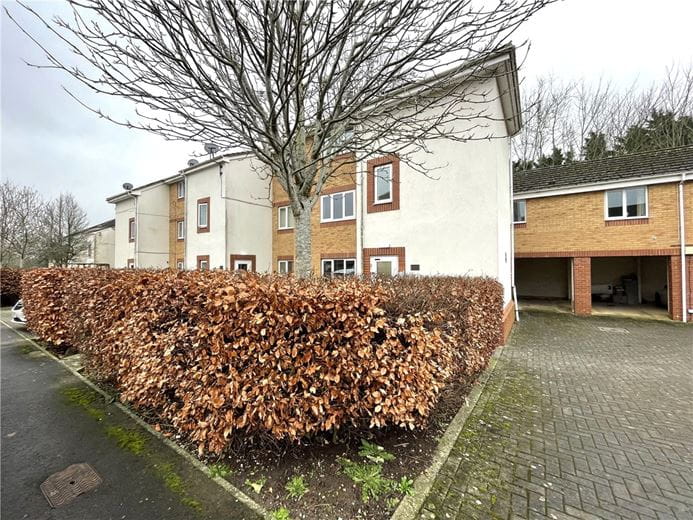 2 bedroom flat, Thatcham, Berkshire RG19 - Available