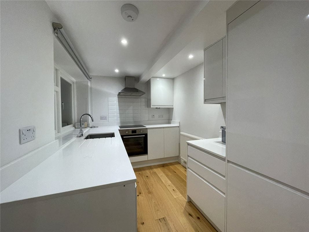 2 bedroom flat, Newton Mews, Hungerford RG17 - Available