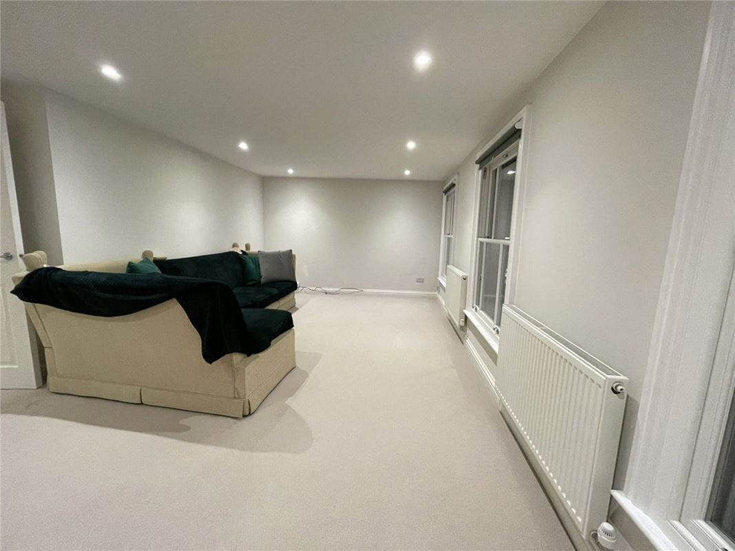 2 bedroom flat, Newton Mews, Hungerford RG17 - Available