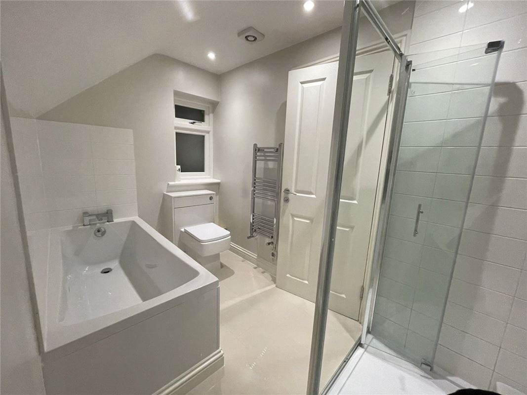 2 bedroom flat, Newton Mews, Hungerford RG17 - Available