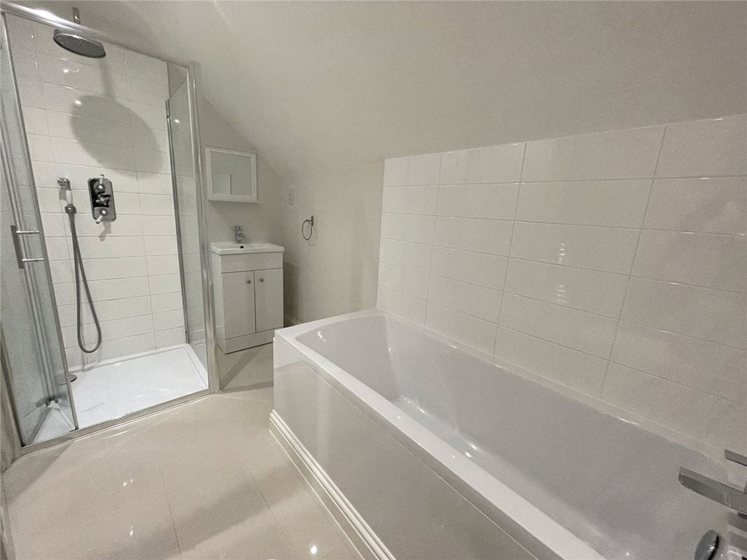 2 bedroom flat, Newton Mews, Hungerford RG17 - Available