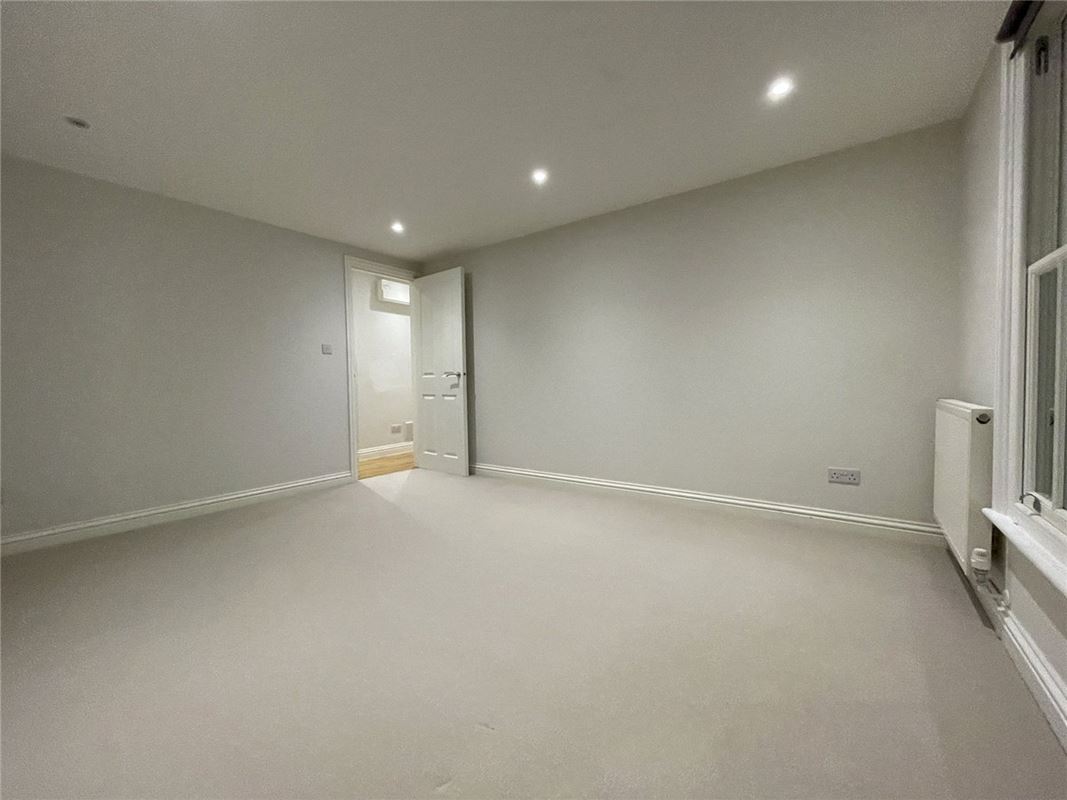 2 bedroom flat, Newton Mews, Hungerford RG17 - Available