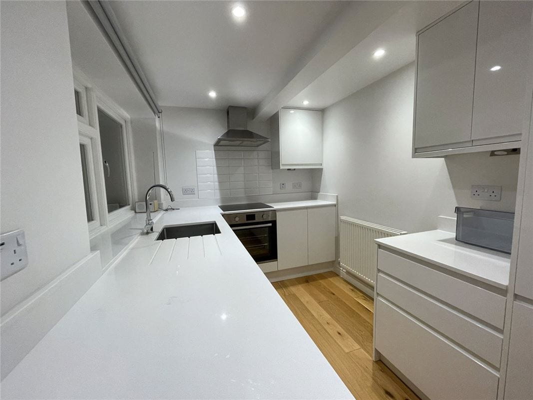 2 bedroom flat, Newton Mews, Hungerford RG17 - Available