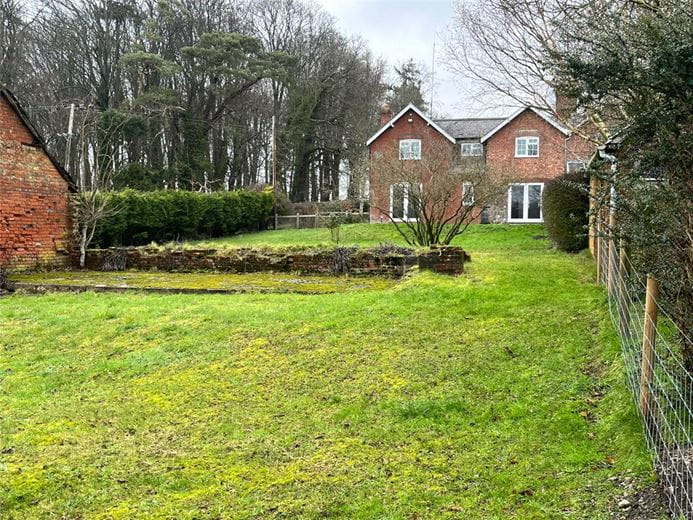 4 bedroom house, Sydmonton, Burghclere RG20 - Let Agreed