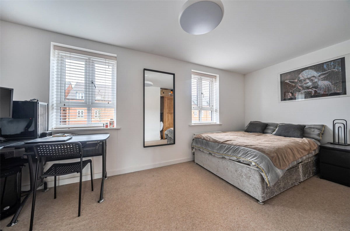 3 bedroom house, Newbury, Berkshire RG14 - Available