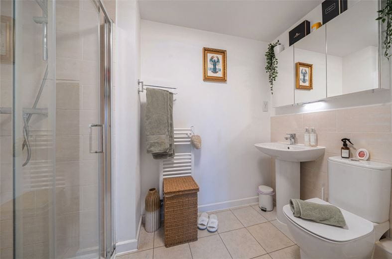 3 bedroom house, Newbury, Berkshire RG14 - Available
