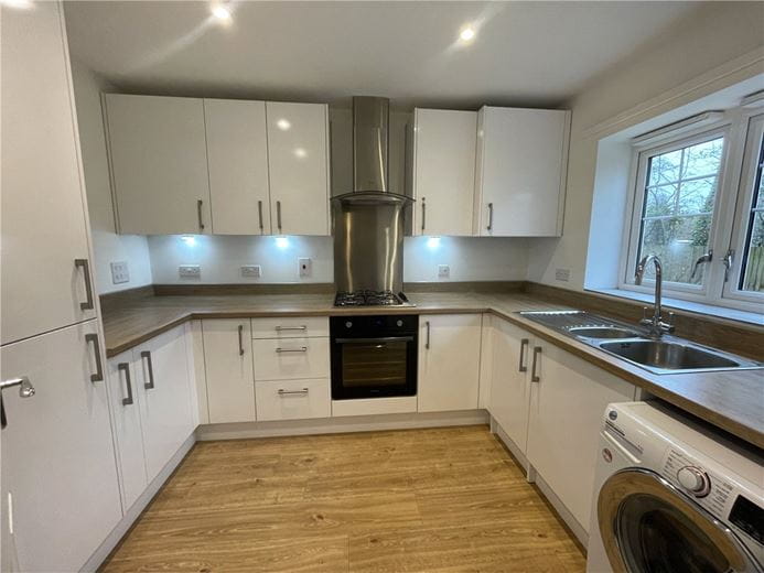 2 bedroom house, Woolhampton, Reading RG7 - Under Offer