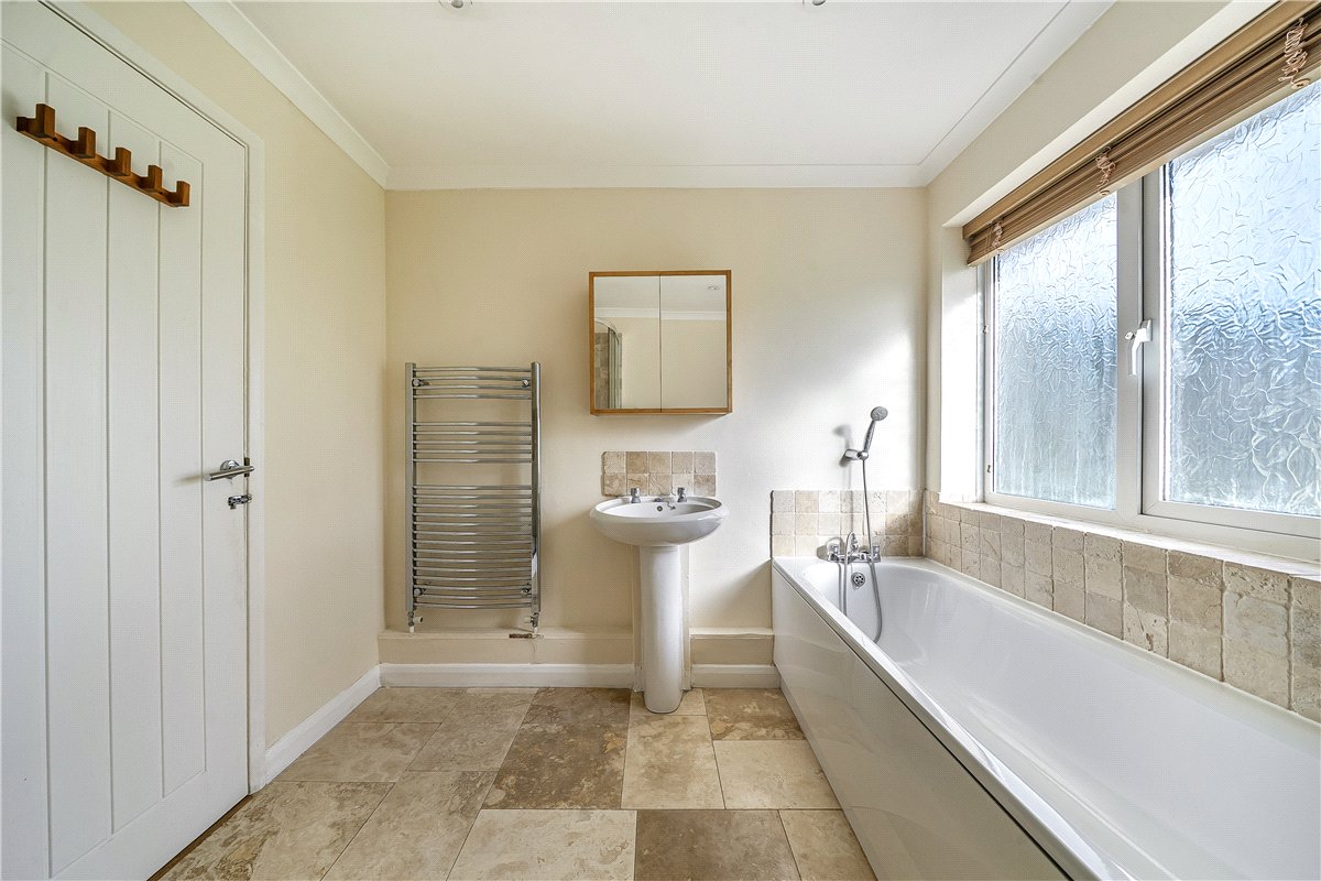 3 bedroom house, Tangley, Andover SP11 - Let Agreed