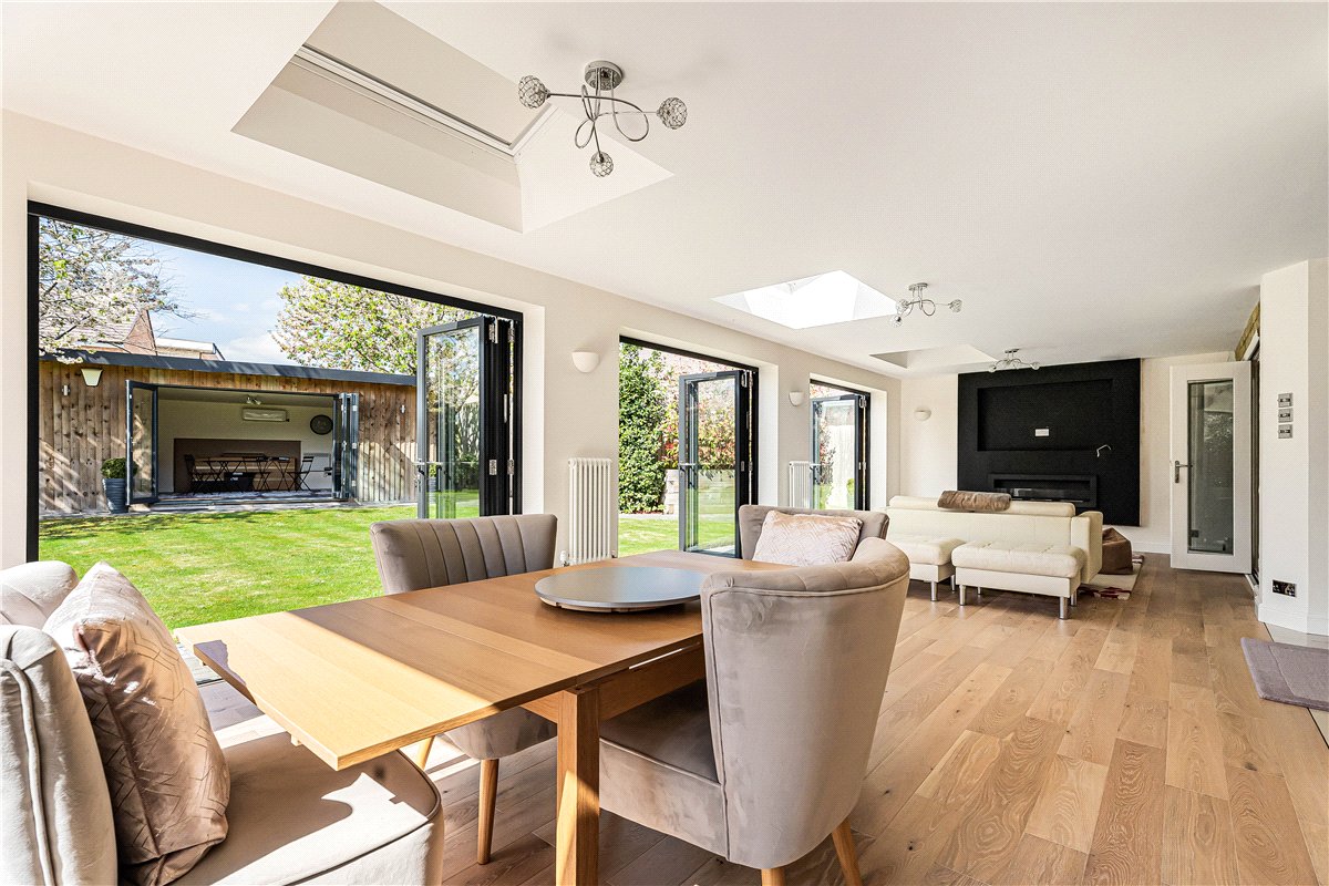 4 bedroom house, Willows Edge, Eynsham OX29 - Available