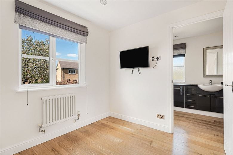 4 bedroom house, Willows Edge, Eynsham OX29 - Available