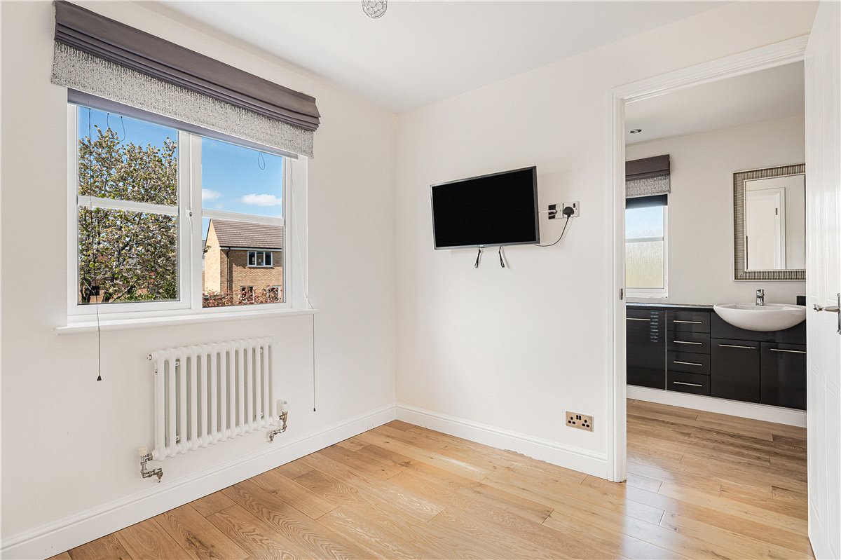 4 bedroom house, Willows Edge, Eynsham OX29 - Available