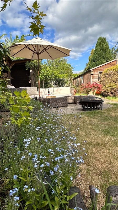 4 bedroom house, Bellamy Close, Southmoor OX13 - Sold