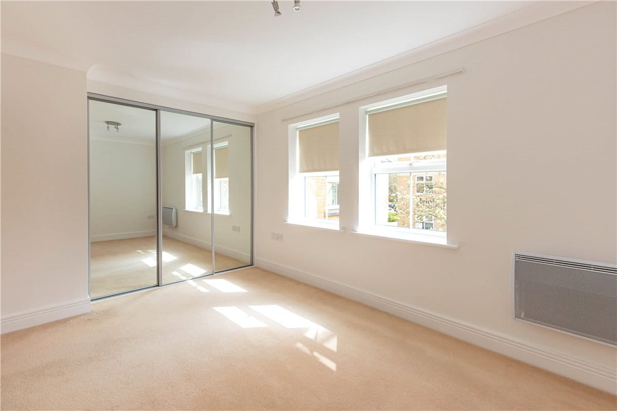 1 bedroom flat, Elizabeth Jennings Way, Oxford OX2 - Available