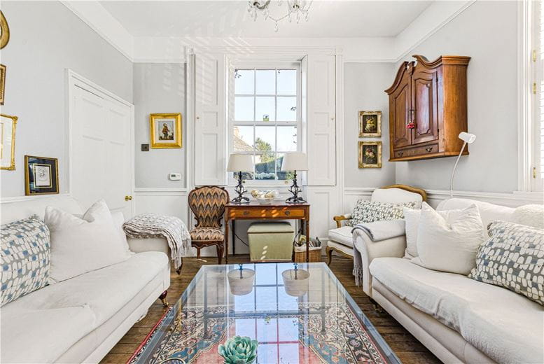 3 bedroom house, High Street, Eynsham OX29 - Available